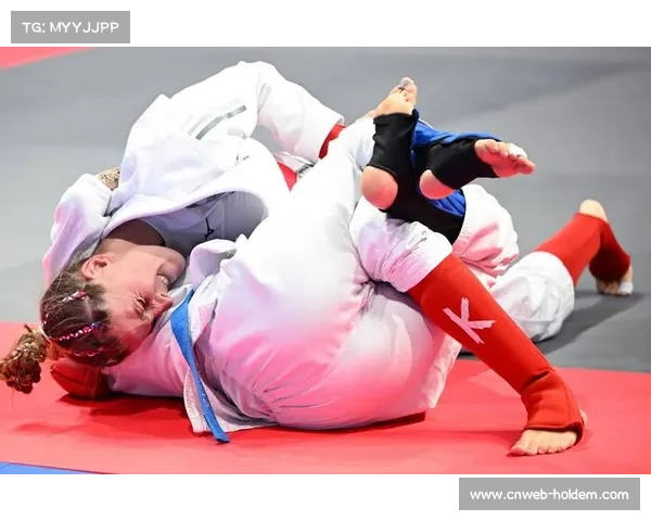 四川赵思怡与浙江蒋雨晴并列女子52公斤级第三名 成就耀眼